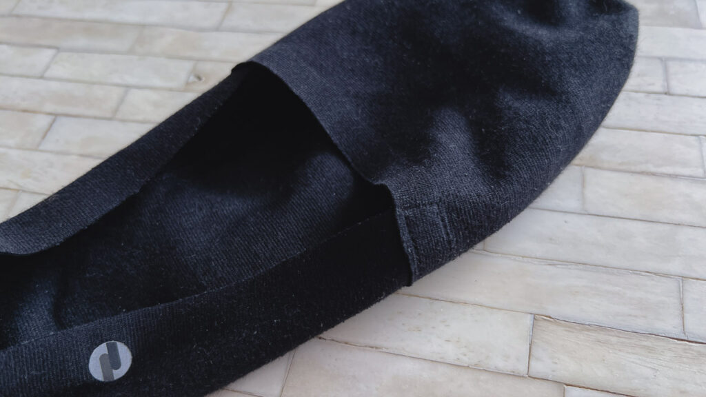close-up of Ondo classic no show socks