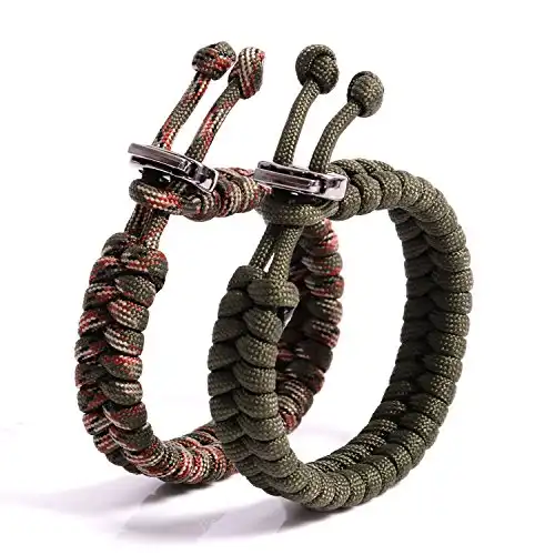 Fish Tail Bracelet from Friendly Swede