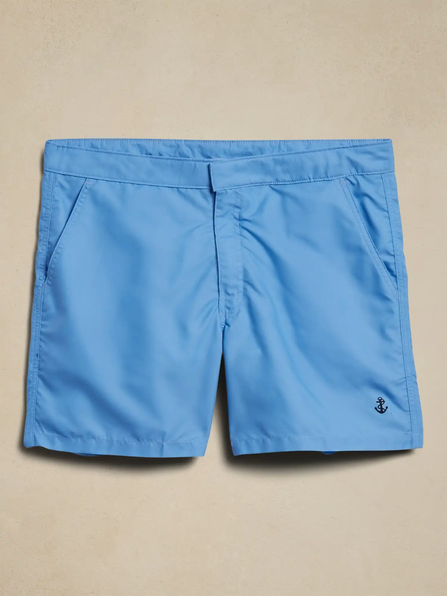 Banana Republic Retromarine 6” Short