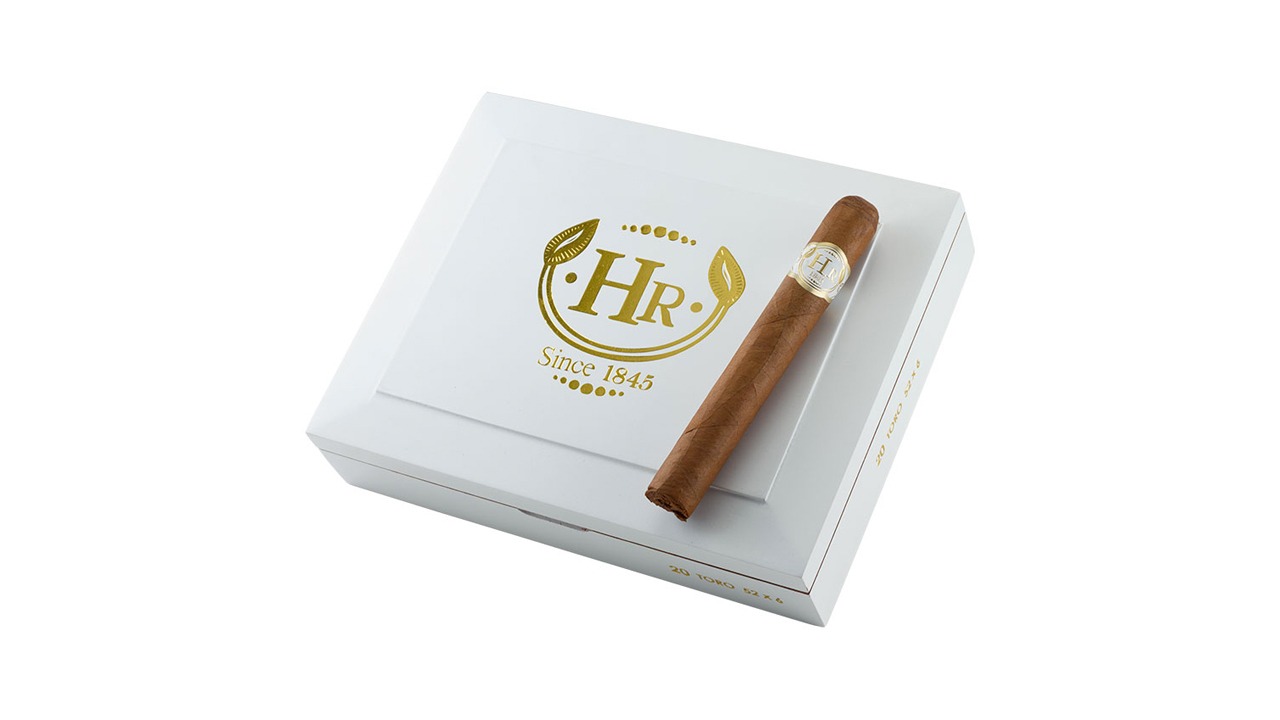 In this guide to cigar wrapper colors, we’ll be taking a closer look at how the color of a cigar impacts not just its flavor, but the entire smoking experience.