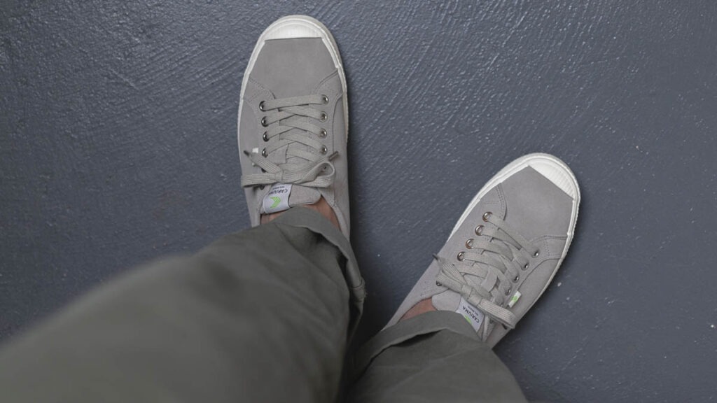 cariuma oca low grey on feet top down