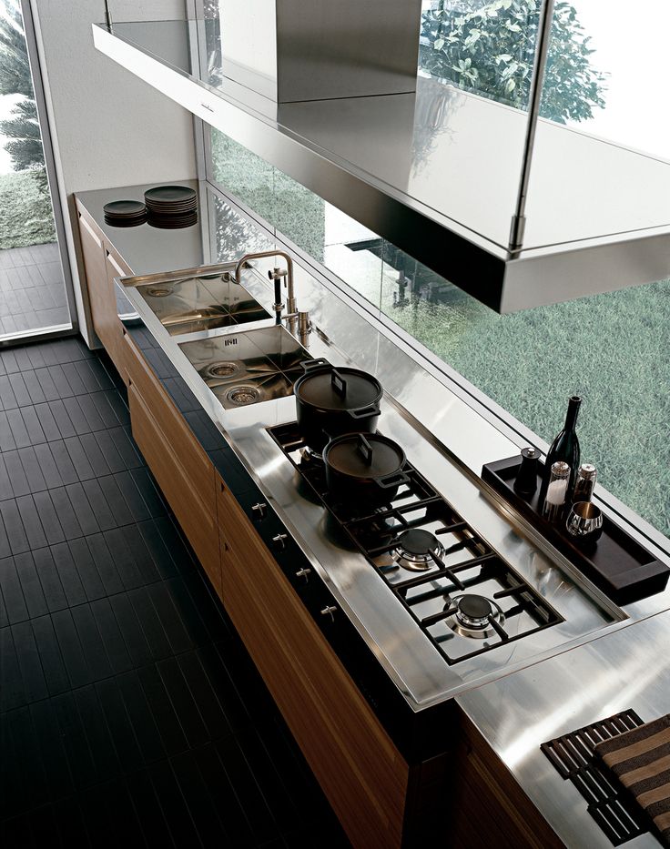 A Guy’s Guide to Designing a Minimalist Space