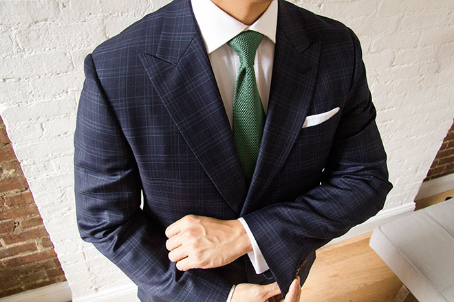 navy_plaid_top