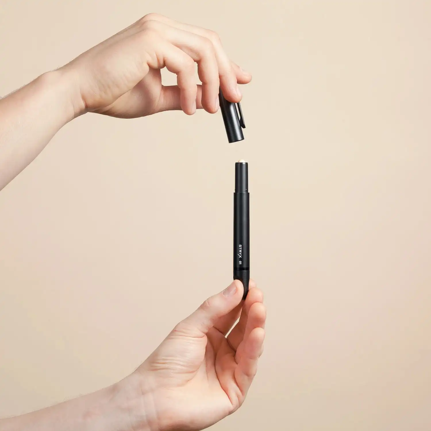 Stryx Concealer Tool