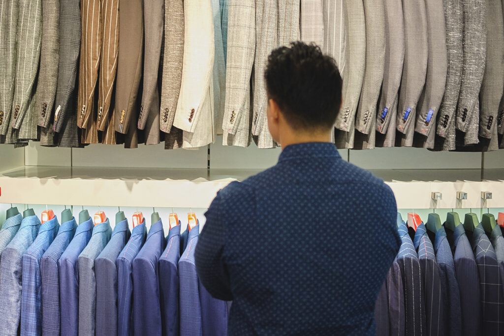 browsing suitsupply store - effortless gent